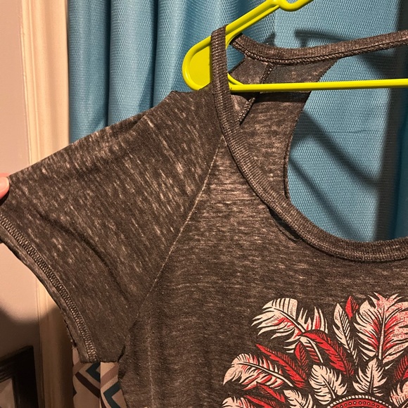 Secret Artist Cutout Tee - Picture 6 of 8